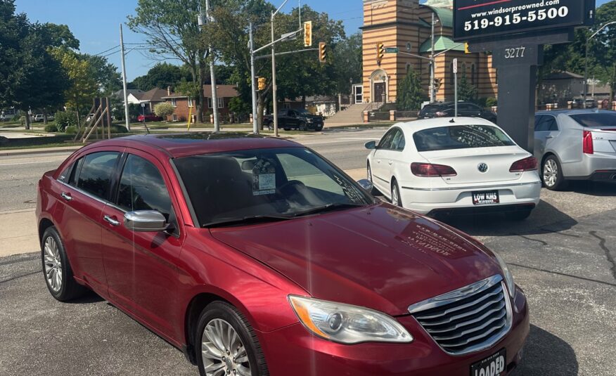 2012 CHRYSLER 200 LIMITED LOADED (149KM) $7,995 + HST