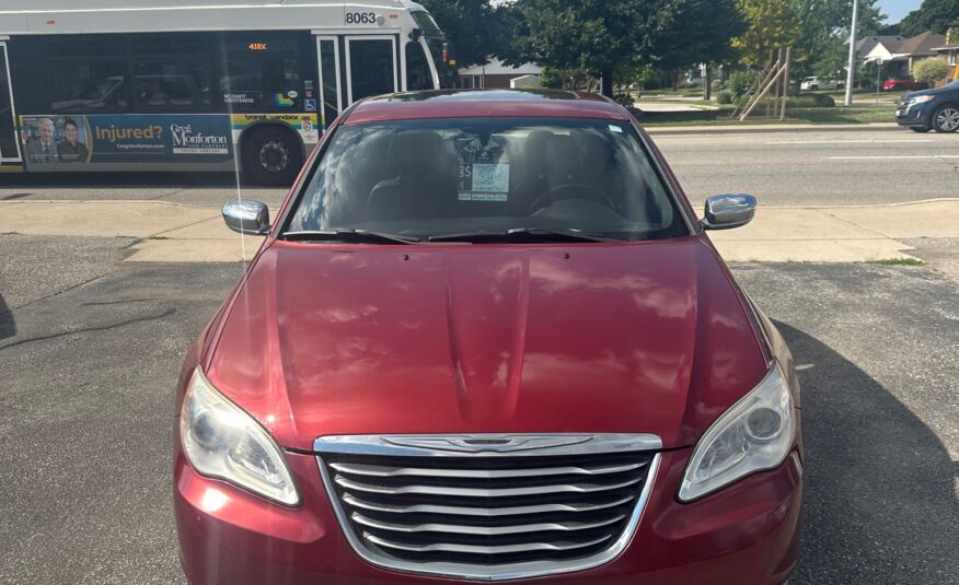 2012 CHRYSLER 200 LIMITED LOADED (149KM) $7,995 + HST