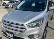 2018 FORD ESCAPE SEL LOADED (123KM) $18,995 + HST NO ACCIDENT