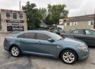 2010 FORD TAURUS SEL (211KM) $6,995 + HST NO ACCIDENTS BLUETOOTH, BACKUP CAMERA