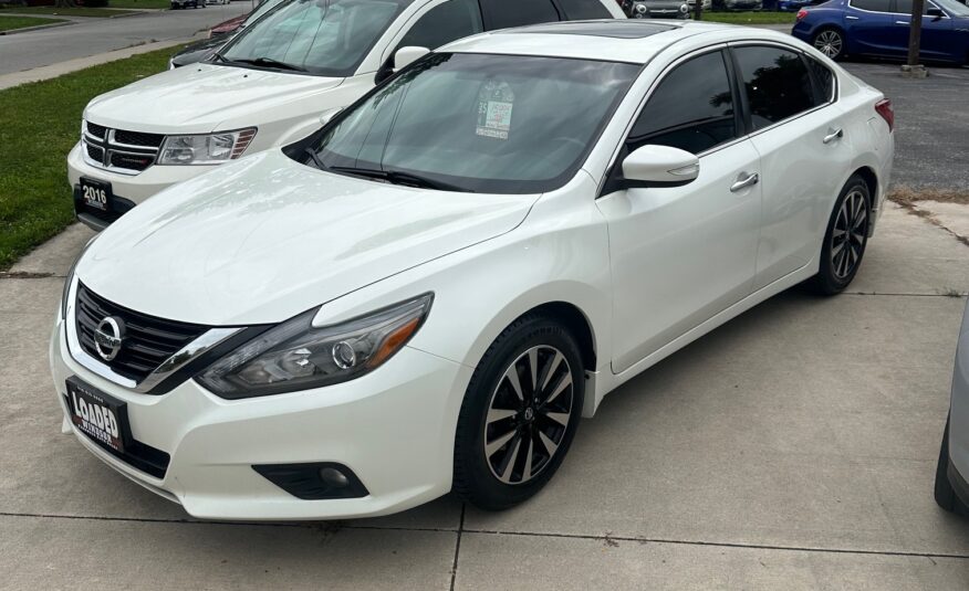 2017 NISSAN ALTIMA SL (142KM) LOADED $15,995 + HST