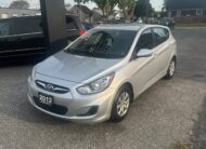 2012 HYUNDAI ACCENT HATCHBACK (169KM) $7,995 + HST NO ACCIDENTS, VERY CLEAN