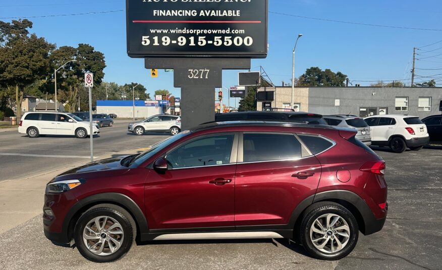 2017 HYUNDAI TUSCAN LUXURY AWD $17,995 + HST FULLY LOADED