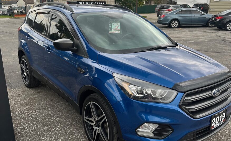 2019 FORD ESCAPE SEL LOADED (140KM) $18,995 + HST NO ACCIDENT