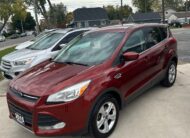 2015 FORD ESCAPE SE(168KM) $11,995 + HST