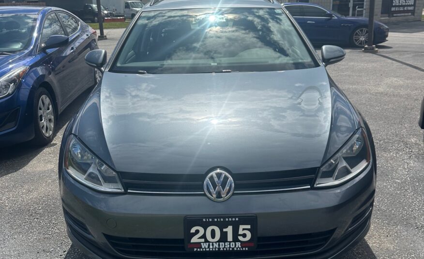 2015 VOLKSWAGEN GOLF SPORTSWAGEN (156KM)  $11,995 + HST – VERY CLEAN