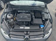 2015 VOLKSWAGEN GOLF SPORTSWAGEN (156KM)  $11,995 + HST – VERY CLEAN