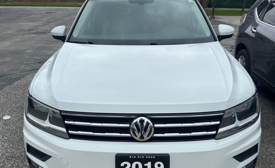 2019 VOLKSWAGEN TIGUAN COMFORTLINE 4MOTION (81KM) $19,995 + HST