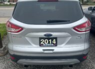 2014 FORD ESCAPE 4WD (132KM) $10,995 + HST – BACK UP CAMERA – BLUETOOTH – HEATED SEATS