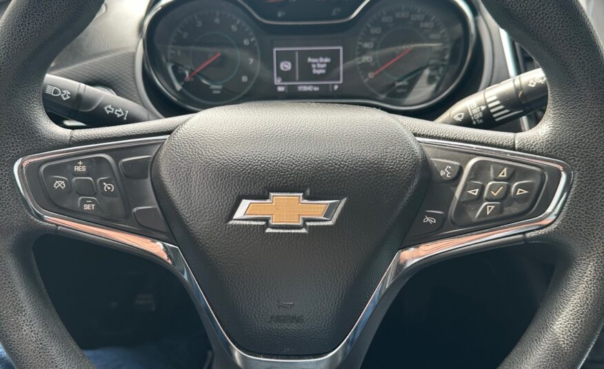 2016 CHEVROLET CRUZE LT (173KM) $9,995 + HST – HEATED SEATS  – REMOTE START – NO ACCIDENTS