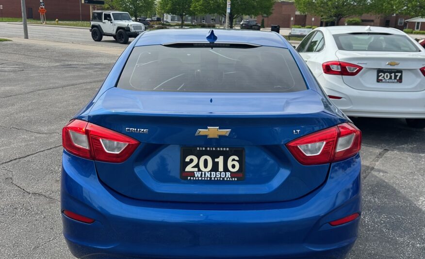 2016 CHEVROLET CRUZE LT (173KM) $9,995 + HST – HEATED SEATS  – REMOTE START – NO ACCIDENTS