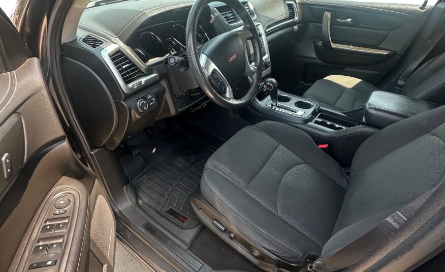 2015 GMC ACADIA (198KM) $10,995 + HST – 7 PASSENGER – REMOTE START – BLUETOOTH – BACKUP CAMERA