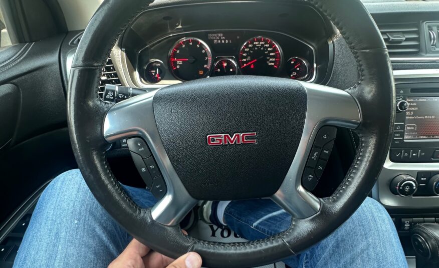 2015 GMC ACADIA (198KM) $10,995 + HST – 7 PASSENGER – REMOTE START – BLUETOOTH – BACKUP CAMERA
