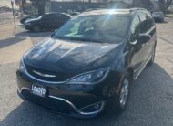 2017 CHRYSLER PACIFICA TOURING-L FULLY LOADER (198KM) $14,995 + HST – DOUBLE DVD’S NAVIGATION POWER SLIDERS