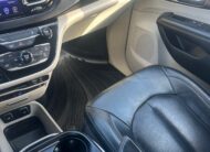 2017 CHRYSLER PACIFICA TOURING-L FULLY LOADER (198KM) $14,995 + HST – DOUBLE DVD’S NAVIGATION POWER SLIDERS