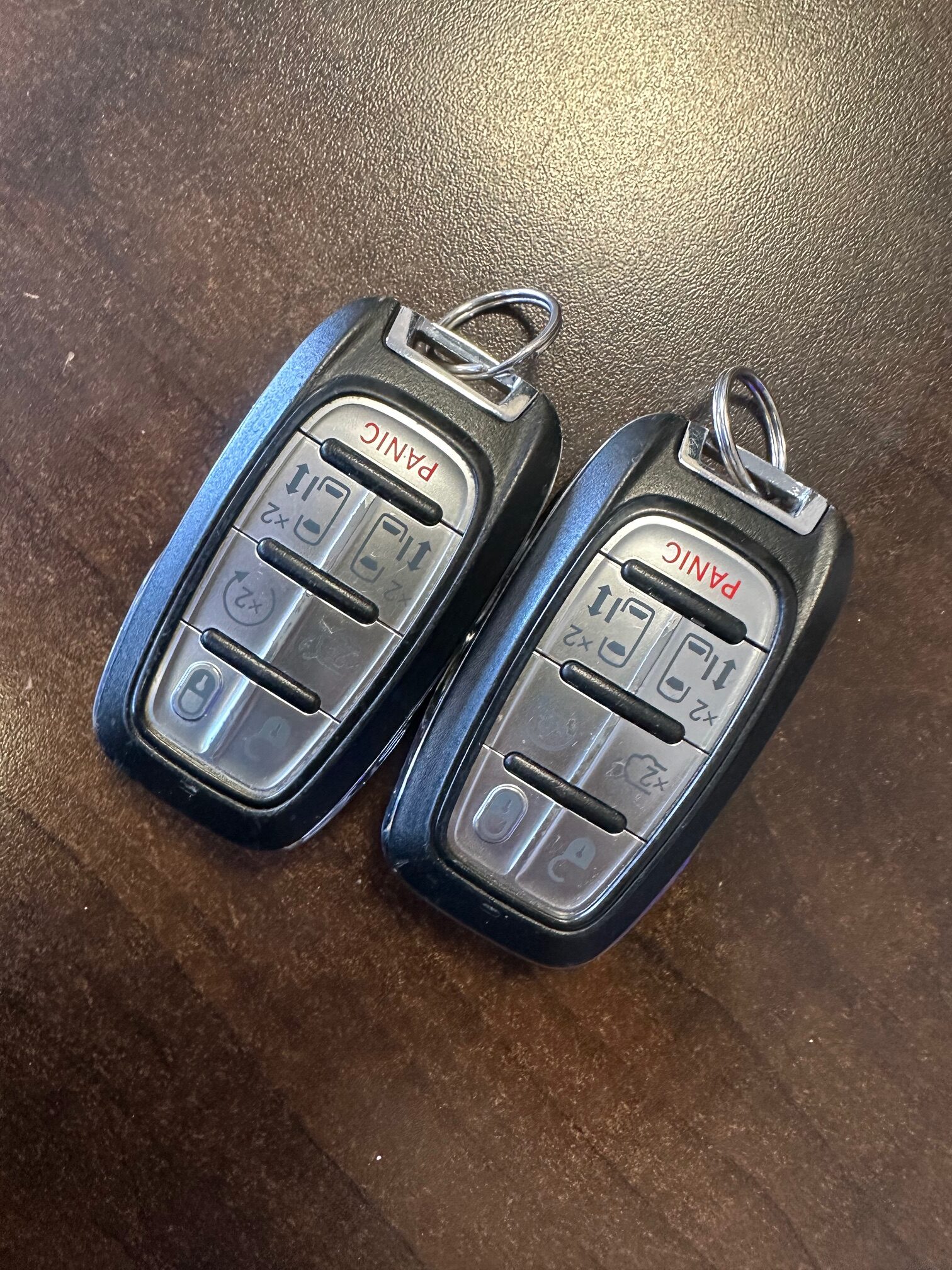 2017 CHRYSLER PACIFICA TOURING-L FULLY LOADER (198KM) $14,995 + HST – DOUBLE DVD’S NAVIGATION POWER SLIDERS