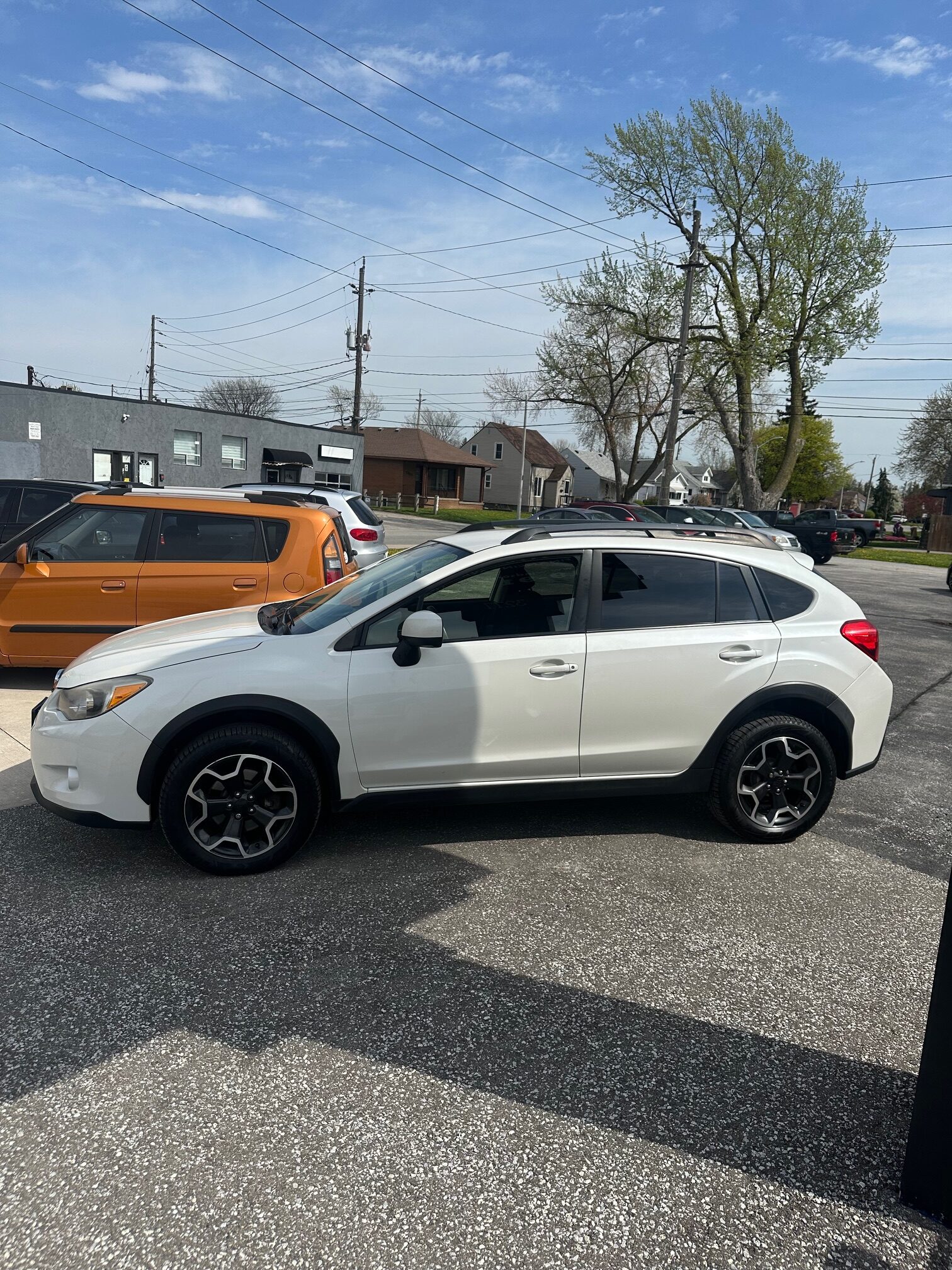 2014 SUBURU XV CROSSTREK (129KM) AWD $13,995 + HST – NO ACCIDENTS – CLEAN CARFAX