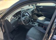 2021 VOLKSWAGEN TIGUAN (161K) $18,995 + HST – 7 PASSENGER – 4WD – PANORAMIC ROOF – NO ACCIDENTS