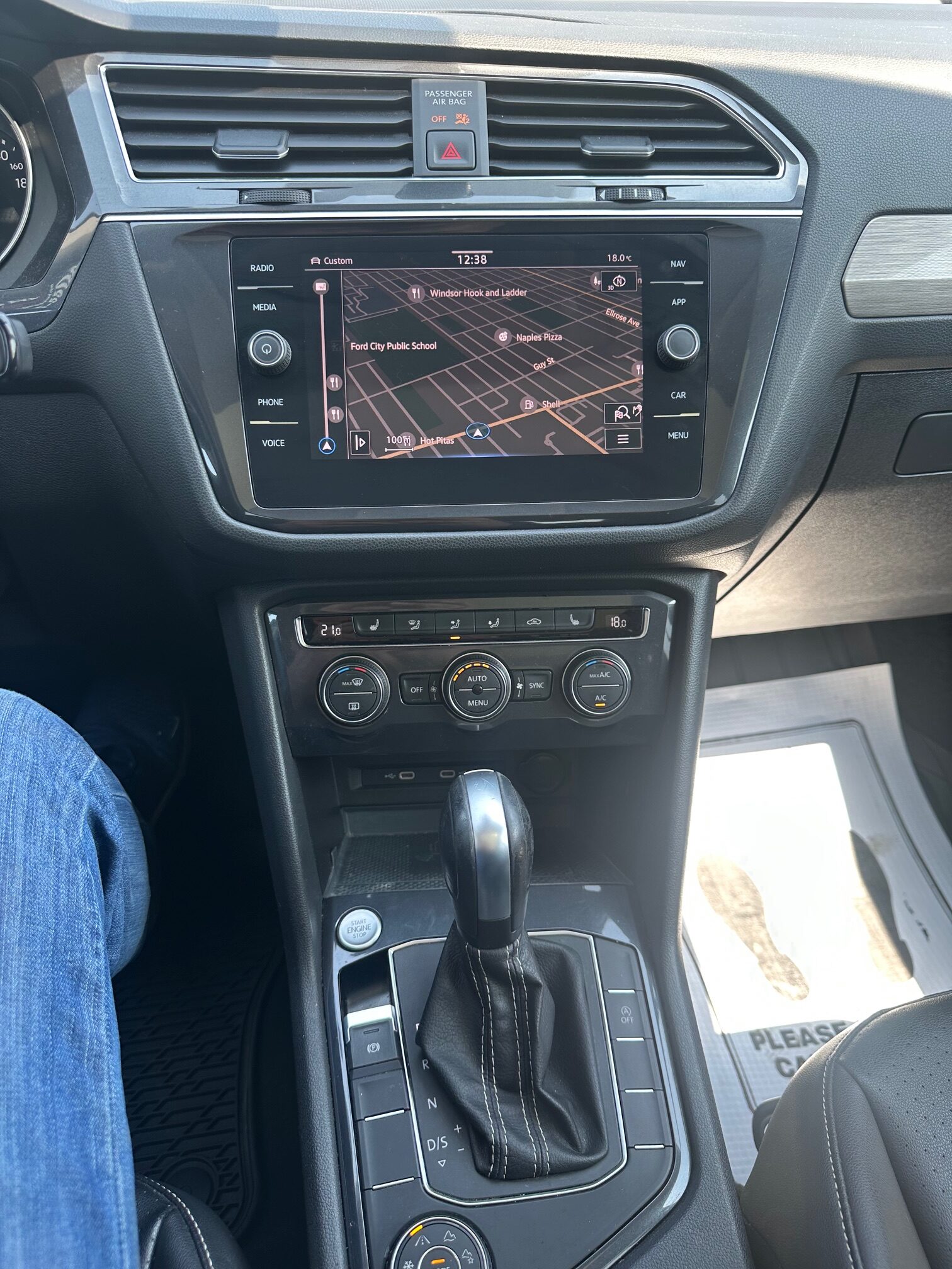 2021 VOLKSWAGEN TIGUAN (161K) $18,995 + HST – 7 PASSENGER – 4WD – PANORAMIC ROOF – NO ACCIDENTS