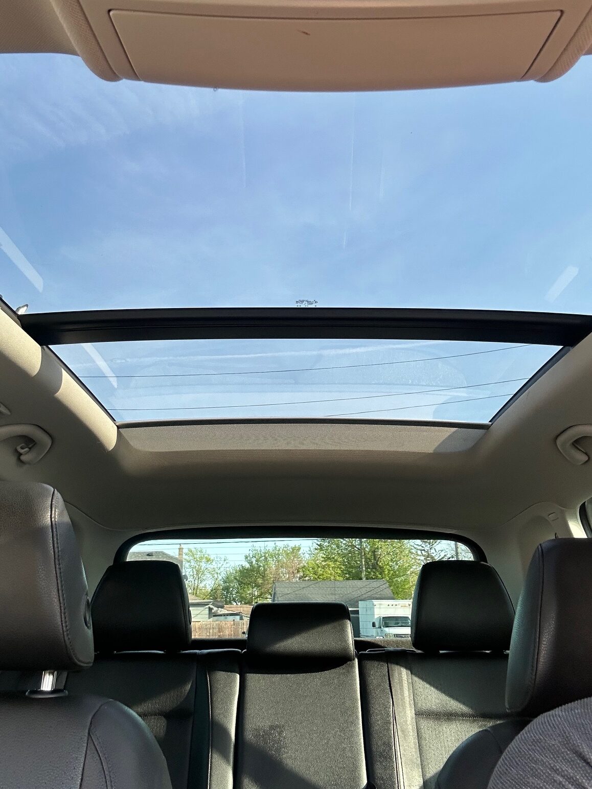 2014 VOLKSWAGEN TIGUAN (208K) $8,995 + HST  2 YR WARRANTY – 4WD – PANORAMIC ROOF – NO ACCIDENTS