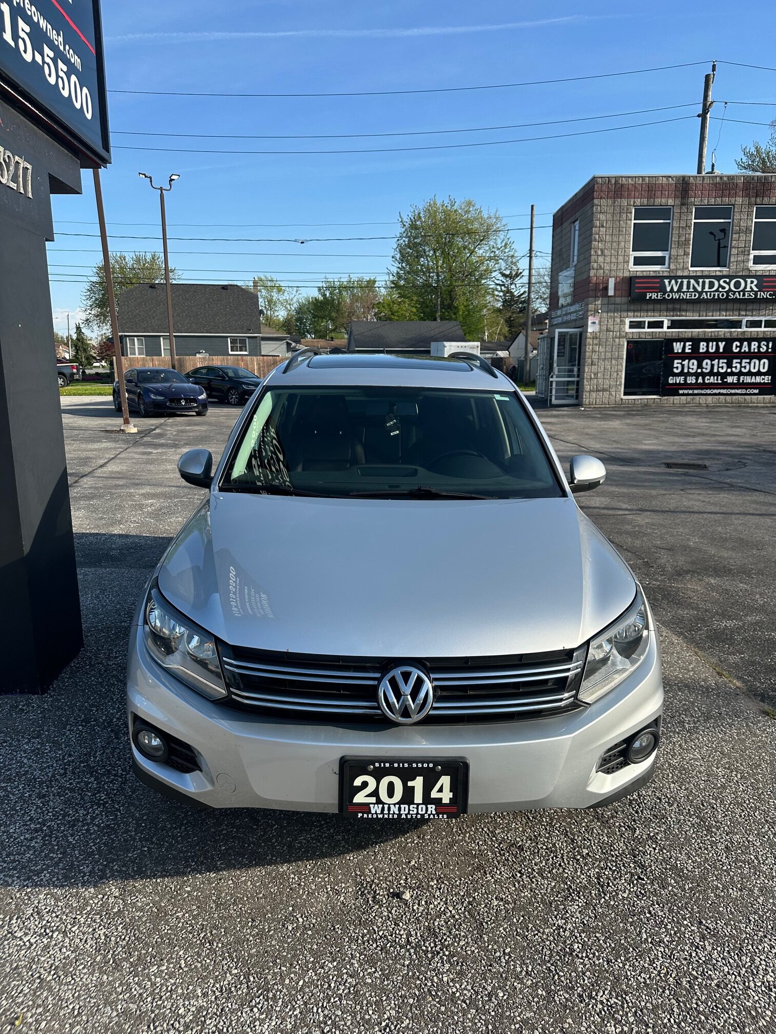 2014 VOLKSWAGEN TIGUAN (208K) $8,995 + HST  2 YR WARRANTY – 4WD – PANORAMIC ROOF – NO ACCIDENTS