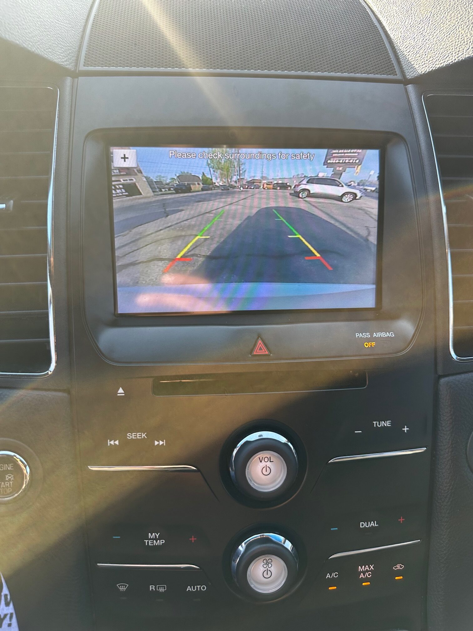 2019 FORD TAURUS SEL (13KM) $14,995 + HST – CLEAN CARFAX – NO ACCIDENTS – V6 – LEATHER – SUNROOF