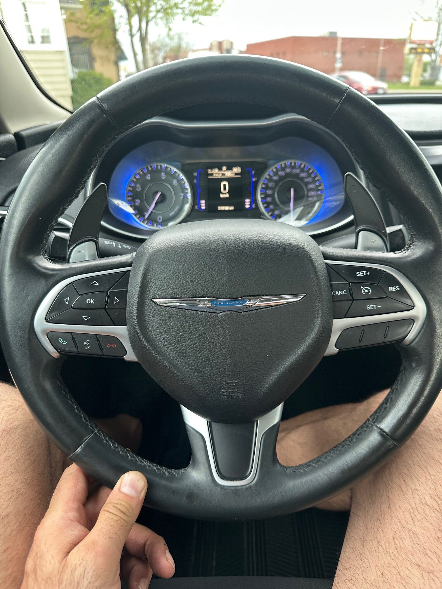 2015 CHRYSLER 200  (210KM) $7,995 + HST – 2 YR POWERTRAIN WARRANTY INCLUDED – CLEAN CARFAX – NO ACCIDENTS