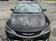 2015 CHRYSLER 200  (210KM) $7,995 + HST – 2 YR POWERTRAIN WARRANTY INCLUDED – CLEAN CARFAX – NO ACCIDENTS