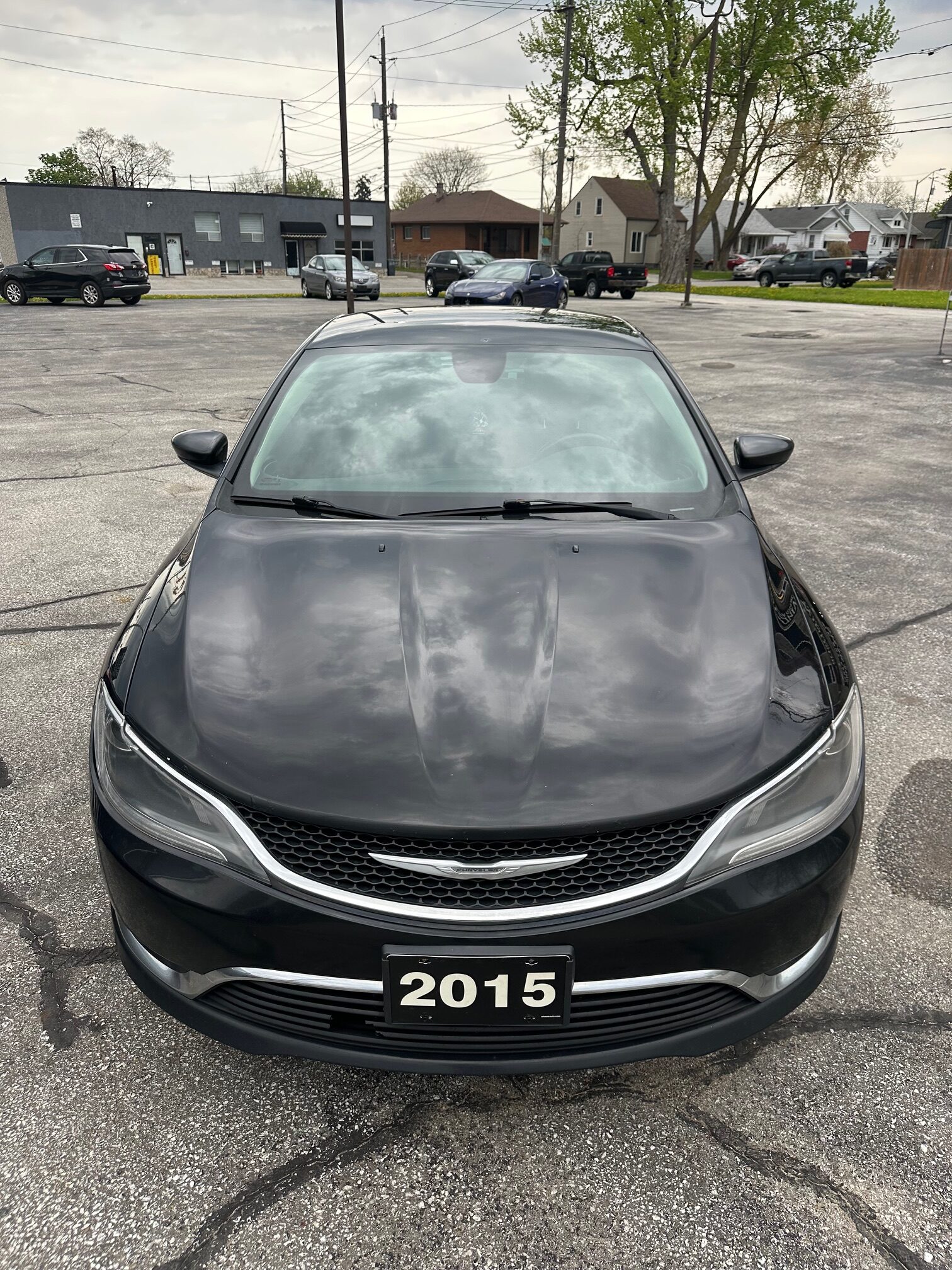 2015 CHRYSLER 200  (210KM) $7,995 + HST – 2 YR POWERTRAIN WARRANTY INCLUDED – CLEAN CARFAX – NO ACCIDENTS