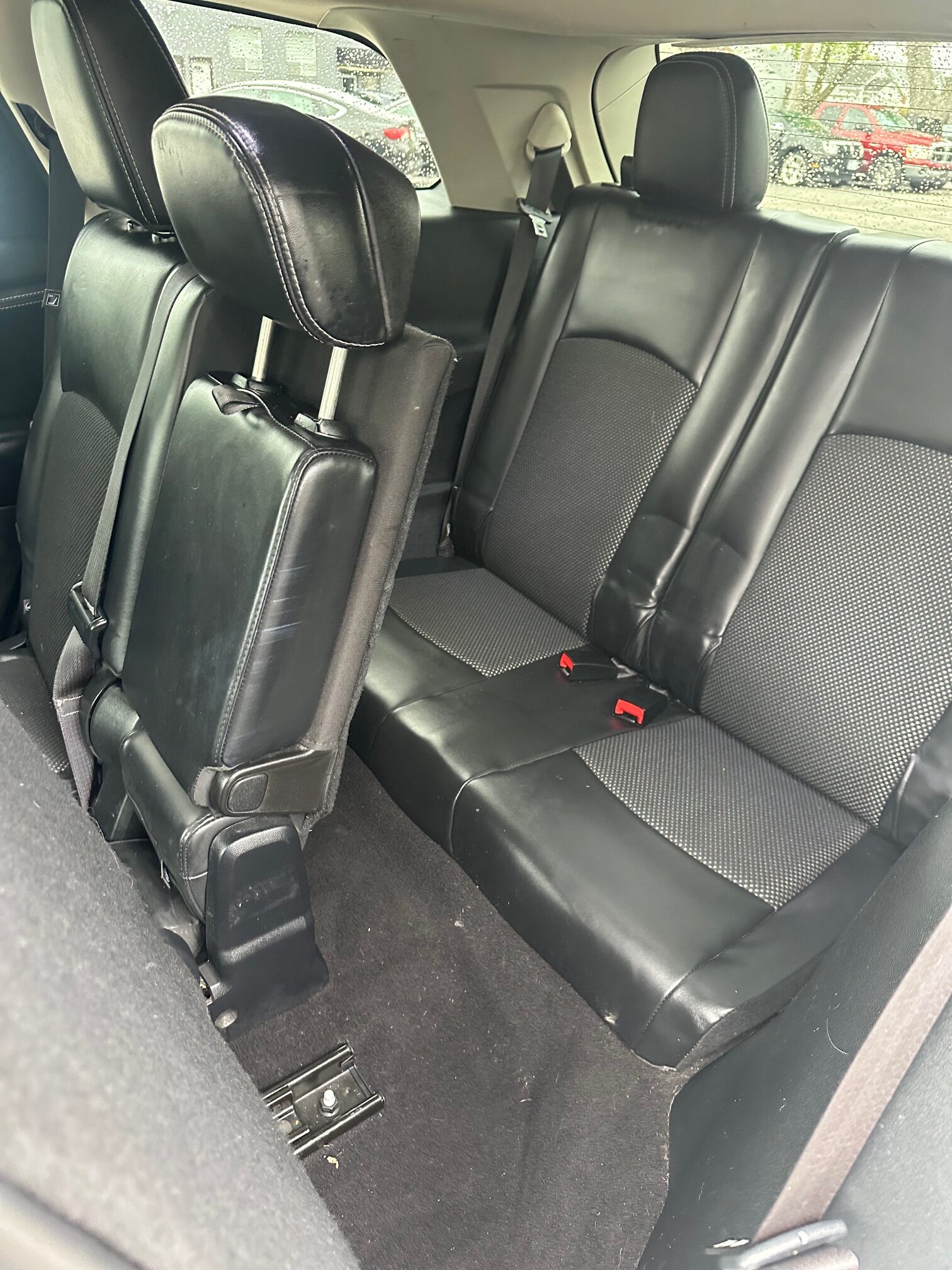 2015 DODGE JOURNEY CROSSROAD 7 PASSENGER (199KM) $8,995 + HST – LEATHER – DVD – NAVIGATION – REMOTE START