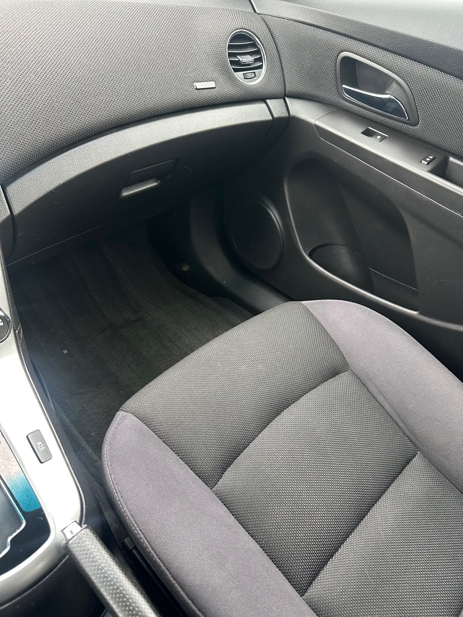 2015 CHEVROLET CRUZE LT (151KM) $8.995 + HST – CLEAN CARFAX – NO ACCIDENTS