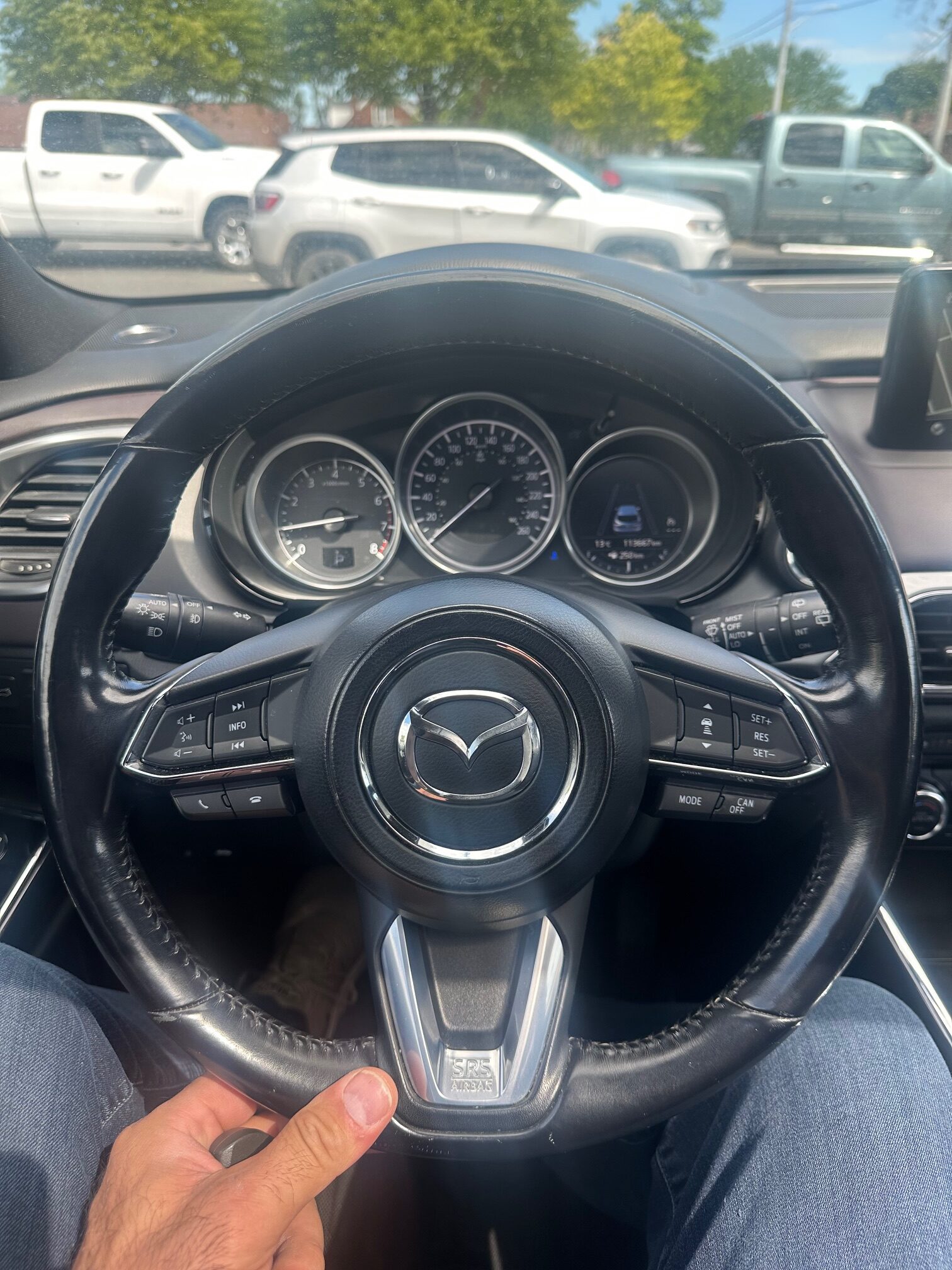 2017 MAZDA CX-9 GT 7 PASSENGER (113KM) $22,995 + HST – LEATHER – NAVIGATION – REMOTE START