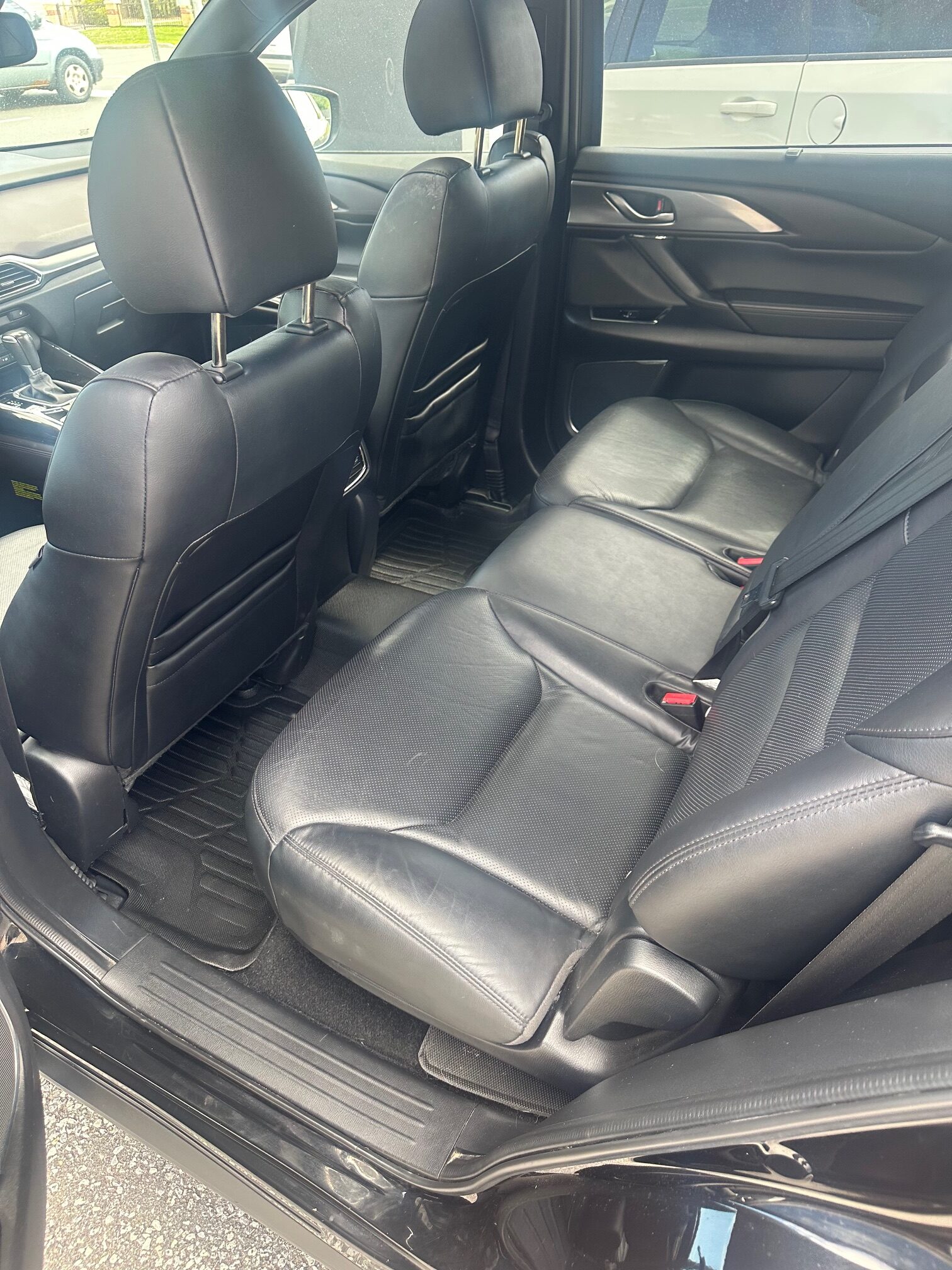 2017 MAZDA CX-9 GT 7 PASSENGER (113KM) $22,995 + HST – LEATHER – NAVIGATION – REMOTE START