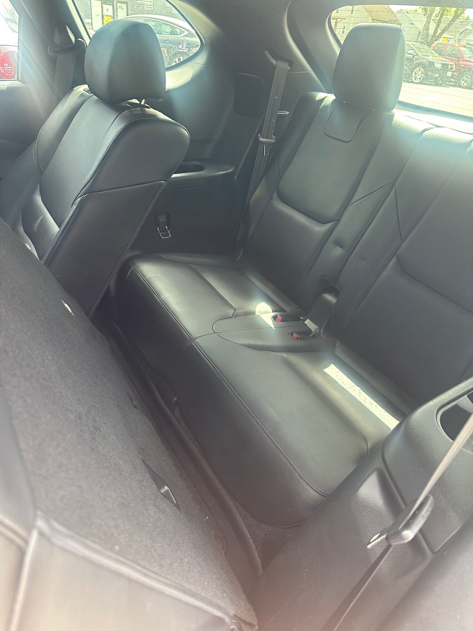 2017 MAZDA CX-9 GT 7 PASSENGER (113KM) $22,995 + HST – LEATHER – NAVIGATION – REMOTE START